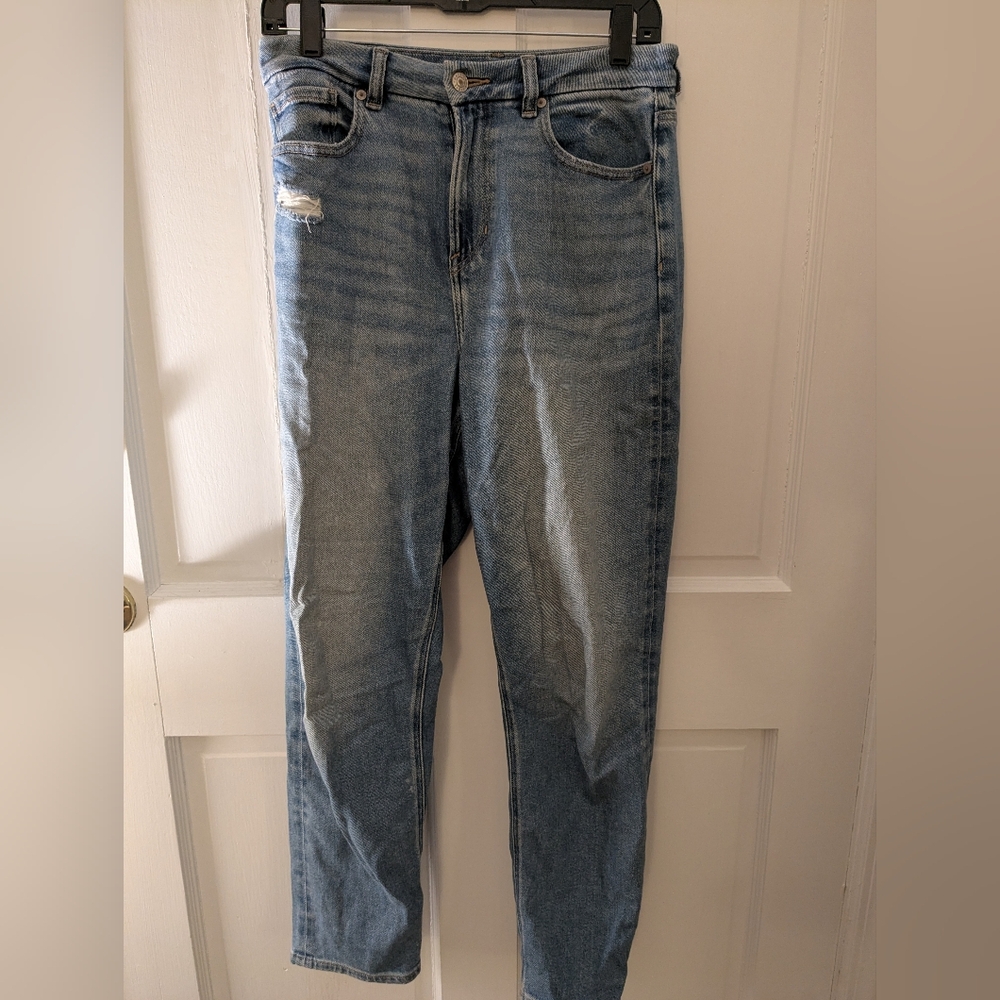 American Eagle Outfitters Classic Blue Jeans
